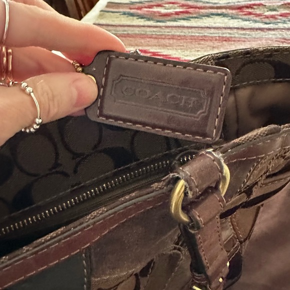 Vintage Coach ! Used but loved. Has lots of life in her - Picture 6 of 8